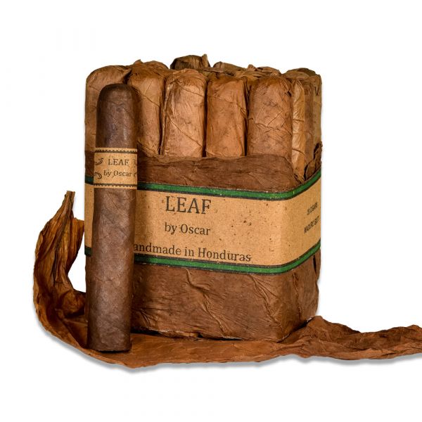 Leaf by Oscar Gordo Maduro