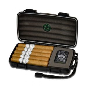 Macanudo Inspirado White Travel Humidor Gift Set